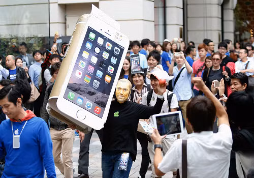 slide-091914-iphone-11-1004439-1667-6382