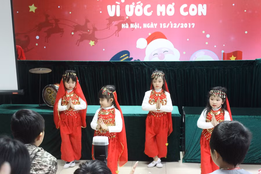 Một tiết mục văn nghệ đặc sắc Một tiết mục văn nghệ đặc sắc
