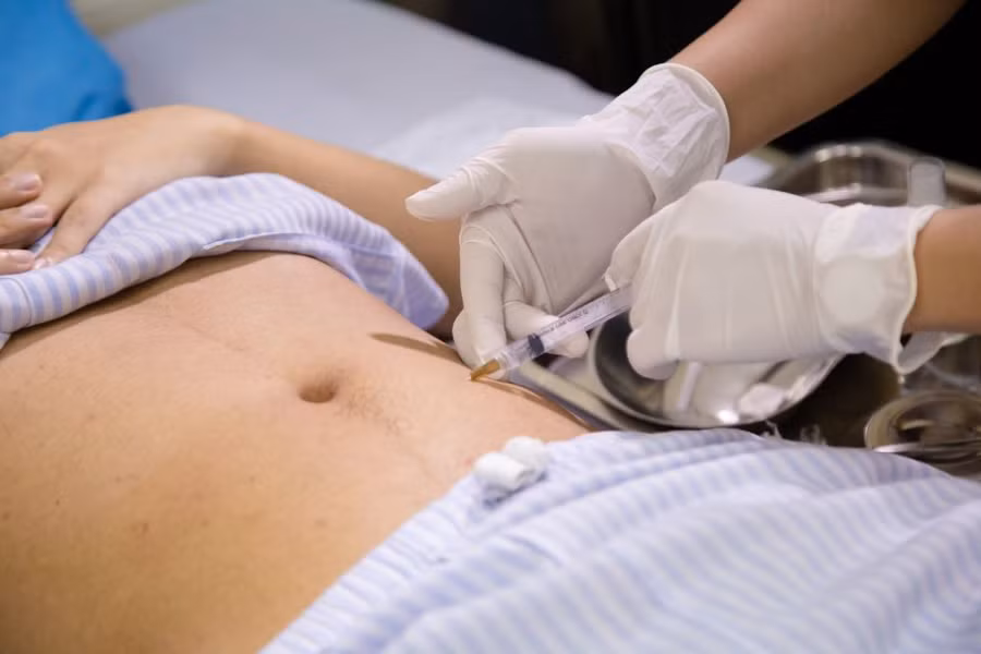 Điều trị dự phòng là phương pháp điều trị thiết yếu đối với người bệnh hemophilia. Ảnh: BVCC.