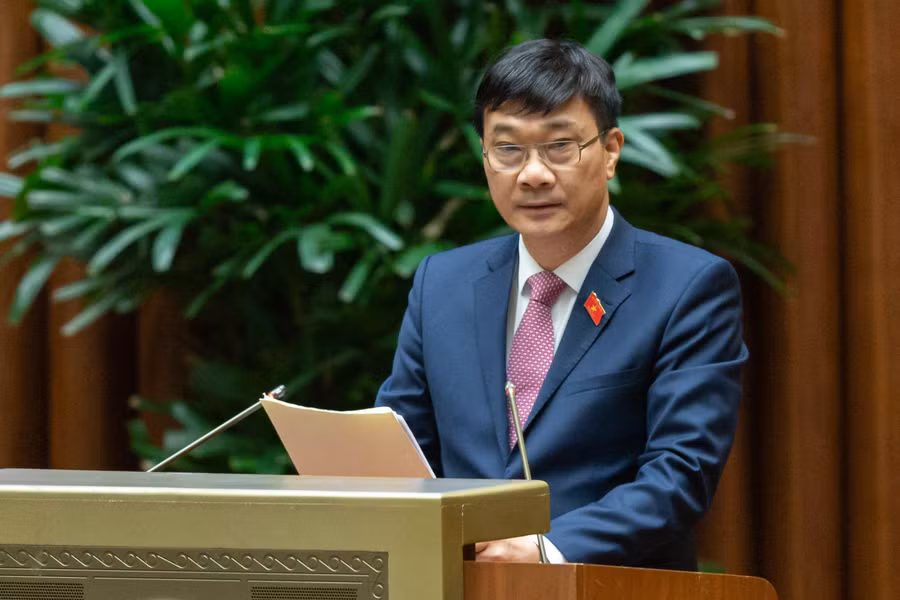 Chủ nhiệm Ủy ban Kinh tế Vũ Hồng Thanh cho biết, cần quan tâm đến trách nhiệm của Nhà nước về đất đai đối với đồng bào dân tộc thiểu số. Chủ nhiệm Ủy ban Kinh tế Vũ Hồng Thanh cho biết, cần quan tâm đến trách nhiệm của Nhà nước về đất đai đối với đồng bào dân tộc thiểu số.