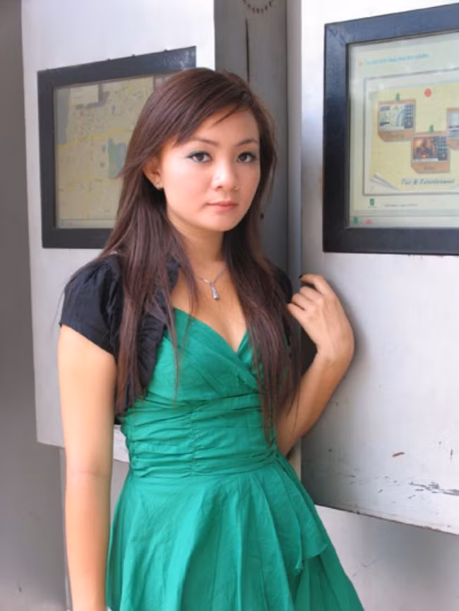 Tuy nhiên, nổi tiếng sớm lại là rào cản lớn đối với Xuân Mai. Khán giả luôn nhắc đến cô với những bài hát dành cho các bé và không chấp nhận với việc "bé Xuân Mai" ngày nào có sự thay đổi lớn về cả ngoại hình lẫn giọng hát. Tuy nhiên, nổi tiếng sớm lại là rào cản lớn đối với Xuân Mai. Khán giả luôn nhắc đến cô với những bài hát dành cho các bé và không chấp nhận với việc "bé Xuân Mai" ngày nào có sự thay đổi lớn về cả ngoại hình lẫn giọng hát.