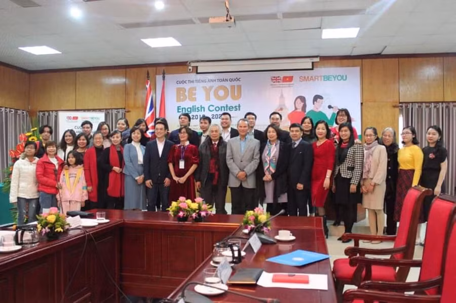 Ban tổ chức cuộc thi trong lễ phát động cuộc thi.