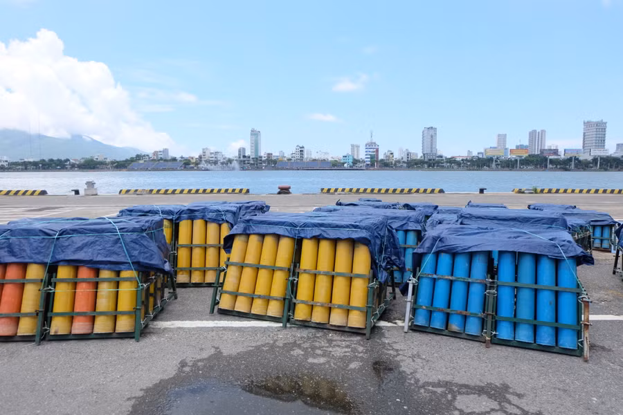 Khu vực bãi bắn pháo hoa. Ảnh: Hoàng Vinh Khu vực bãi bắn pháo hoa. Ảnh: Hoàng Vinh