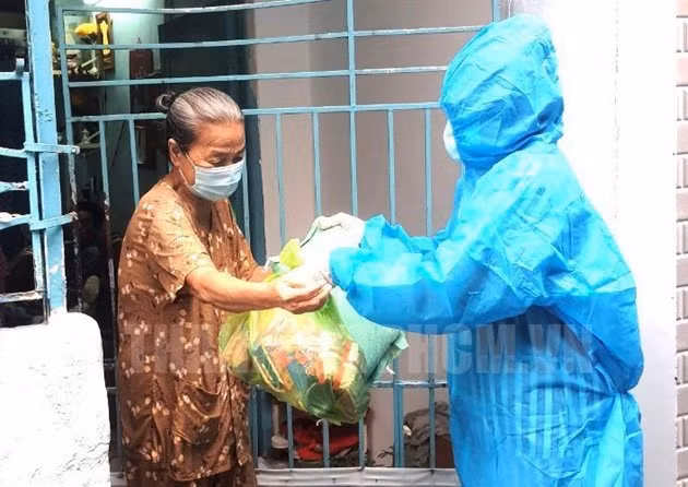 UBND TP Hồ Chí Minh chỉ đạo các đơn vị, địa phương chuẩn bị đầy đủ hàng hóa, đáp ứng nhu cầu tăng cao của người dân trong thời gian tới. Ảnh: hochiminhcity.gov.vn