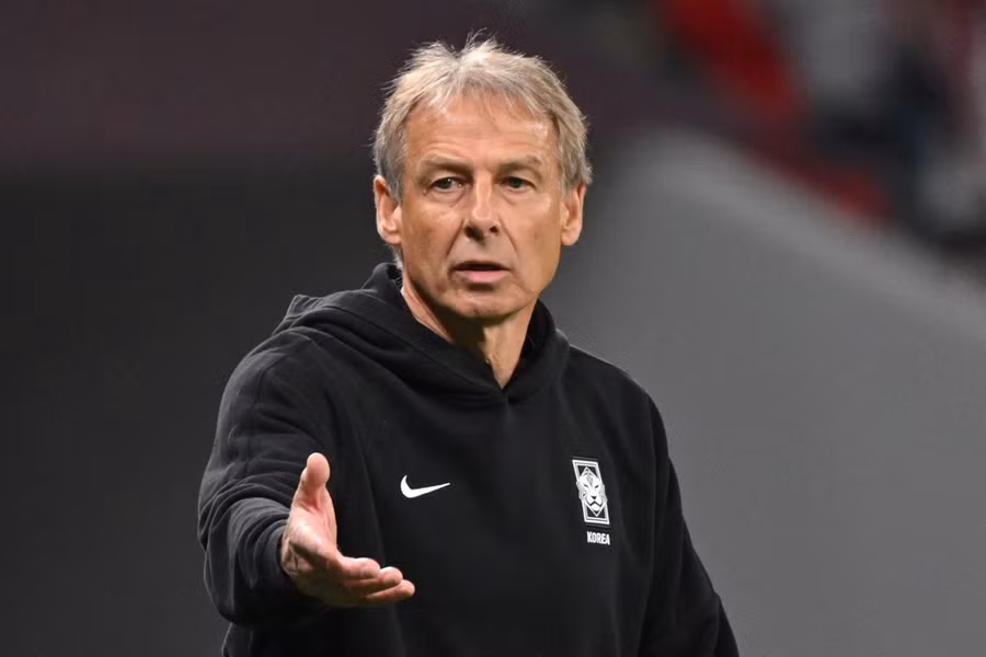 Liên đoàn bóng đá Hàn Quốc đề nghị sa thải HLV Klinsmann. Liên đoàn bóng đá Hàn Quốc đề nghị sa thải HLV Klinsmann.