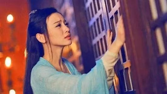 Có phải mỗi lần thay đổi Hoàng Đế đều phải đổi hậu cung?