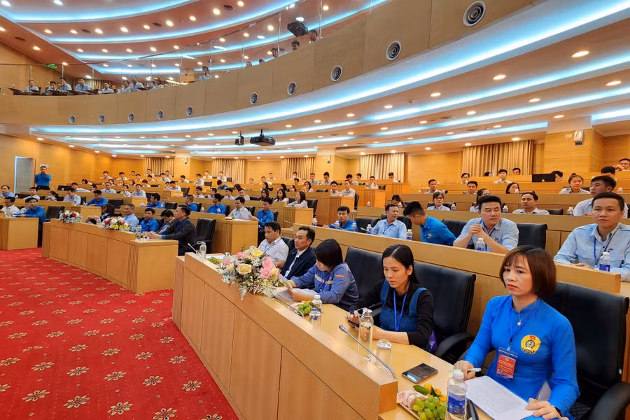 Đại hội với sự tham dự của hàng trăm đại biểu (Ảnh: PV). Đại hội với sự tham dự của hàng trăm đại biểu (Ảnh: PV).