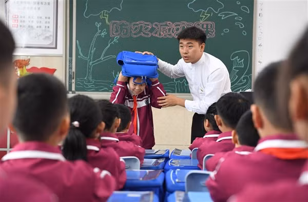 Chính sách “giảm kép” thúc đẩy phụ huynh Trung Quốc quan tâm hơn đến giáo dục con cái.