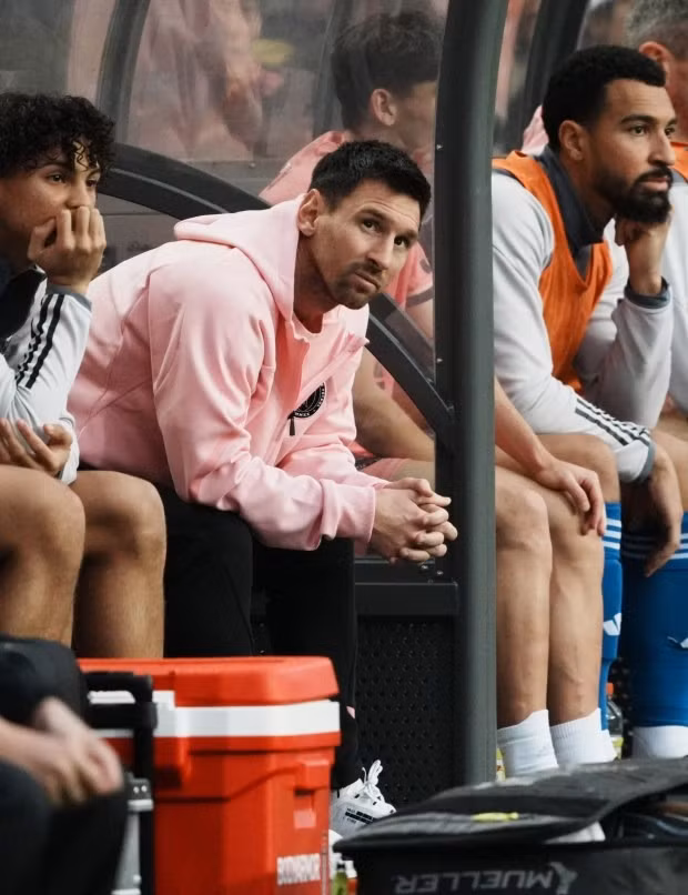 Messi liên tiếp gặp sóng gió ảnh 3