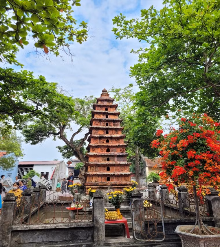 Tháp đất nung đền An Xá được công nhận bảo vật ngày 25/12/2021. Tháp đất nung đền An Xá được công nhận bảo vật ngày 25/12/2021.