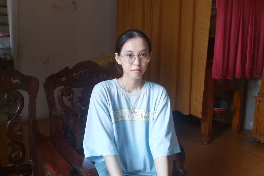 Sau khi Báo GD&TĐ đăng tải thông tin, Phương Trinh đã nhận được sự quan tâm giúp đỡ của chính quyền địa phương và nhà hảo tâm. (Ảnh: Vũ Long)