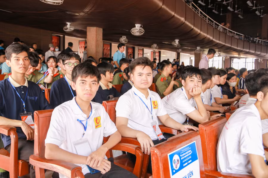 Nhiều sinh viên với tâm lý khá thoải mái trước Kỳ thi Olympic Toán học bắt đầu từ chiều ngày 4/4.