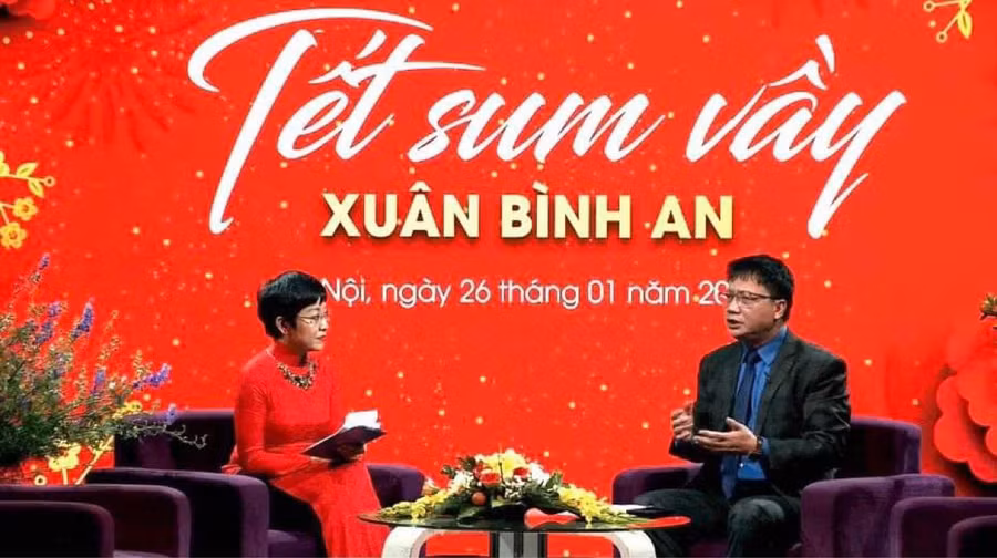 Mang "Tết sum vầy- Xuân bình an" đến nhà giáo cả nước