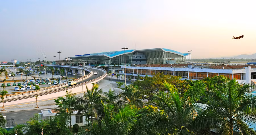 UBND tỉnh Quảng Nam thống nhất với đề xuất quy hoạch hướng tuyến đường sắt đô thị kết nối Cảng Hàng không Chu Lai với cảng Hàng không quốc tế Đà Nẵng. (Ảnh minh họa)