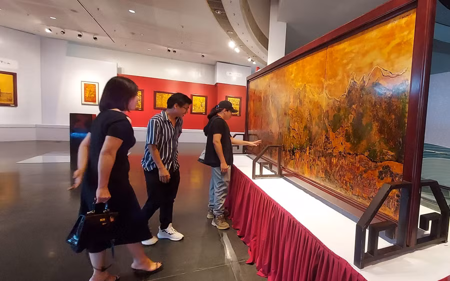 Triển lãm 'Con đường' tại Bảo tàng Hà Nội được mở cửa đến hết tháng 12/2022. Ảnh: Bình Thanh