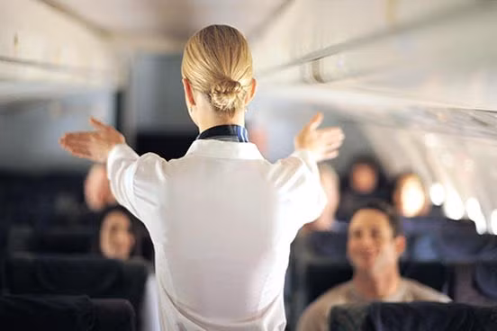 Cựu tiếp viên hàng không bật mí những bí mật khó nói ảnh 3