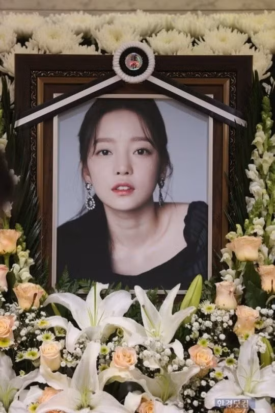 SỐC: Goo Hara chính là người làm rõ vụ scandal phòng chat của Jung Joon Young và những người bạn! ảnh 4