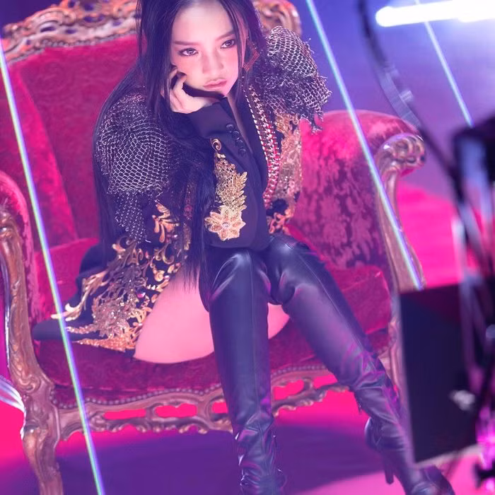 Nhìn lại những khoảnh khắc ngọt ngào của Goo Hara trước khi quyết định từ giã tuổi xuân của mình ảnh 6