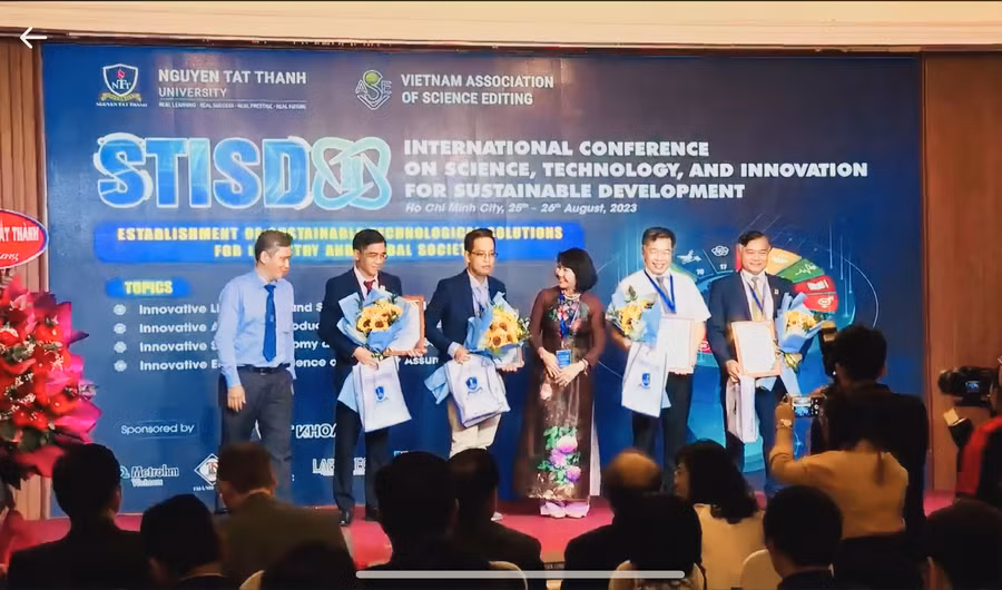 Hội thảo là diễn đàn trao đổi học thuật của các nhà khoa học trong và ngoài nước, chia sẻ kết quả nghiên cứu, thảo luận, đánh giá tính hiệu quả của các pháp công nghệ vì sự phát triển bền vững