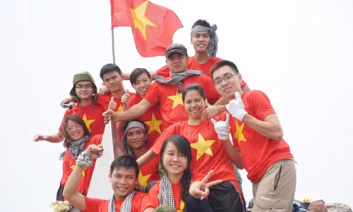 Ra mắt MV ca nhạc “Khát vọng tuổi trẻ Việt Nam”