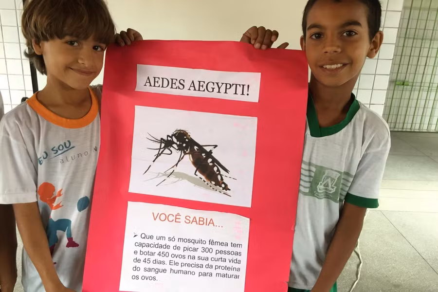 Học sinh tại Brazil được tìm hiểu về cách phòng chống sốt xuất huyết. Học sinh tại Brazil được tìm hiểu về cách phòng chống sốt xuất huyết.