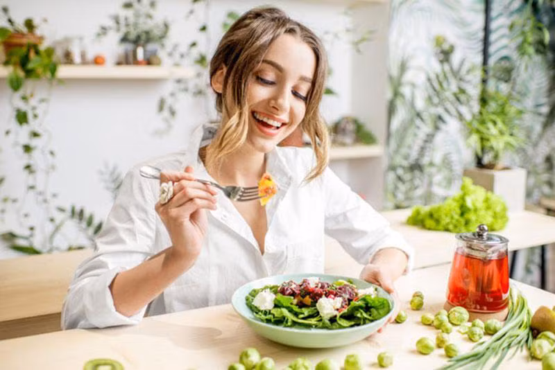 Có một chế độ ăn uống lành mạnh rất quan trọng quyết định làn da đẹp hay xấu.