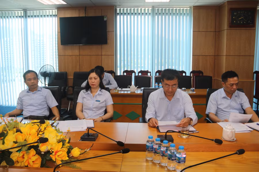 Các đại biểu tham dự hội nghị.