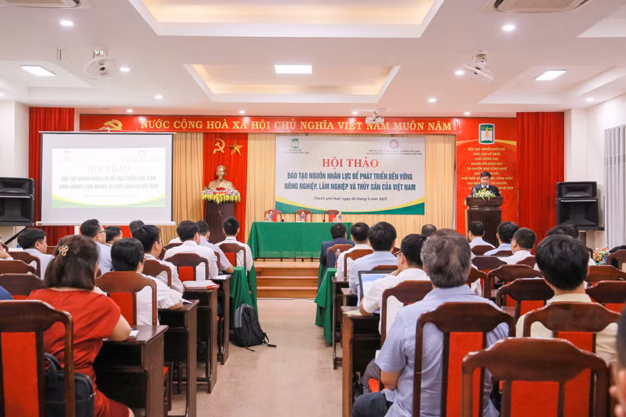 Hội thảo “Đào tạo nguồn nhân lực để phát triển bền vững nông nghiệp, lâm nghiệp và thủy sản của Việt Nam”.
