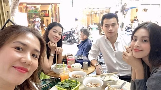 mam sua la thu nuoc cham ky la gi ma khien hoa hau tre nhat viet nam me met? - 3