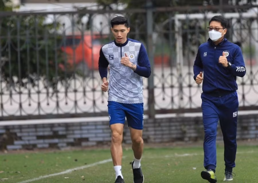 Văn Hậu không kịp bình phục chấn thương dự SEA Games 31.