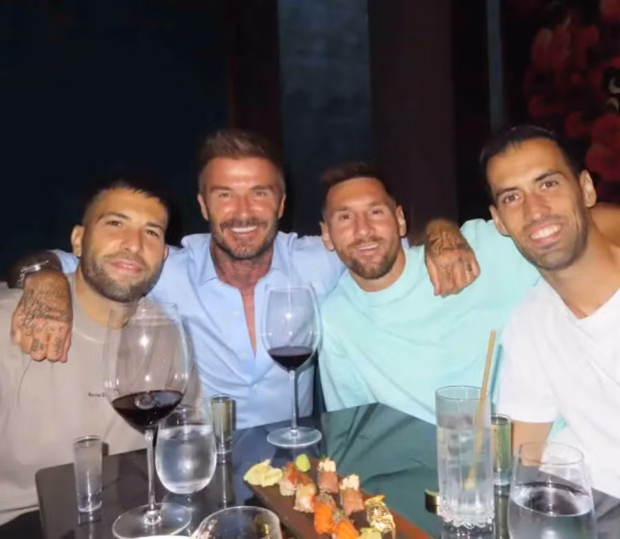Lionel Messi đi nhà hàng ăn mừng với Chủ tịch Beckhams và 2 đồng đội thân thiết sau khi Inter Miami vào chung kết Leagues Cup.