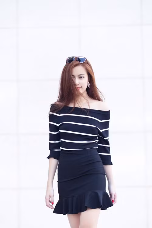 Gu thời trang thanh lịch đời thường của Hoàng Thùy Linh - ảnh 7