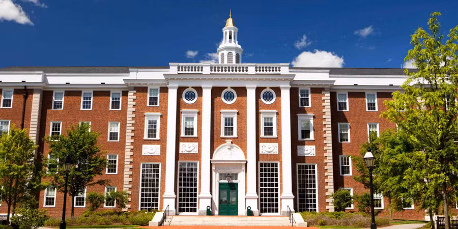 Đại học Harvard, Mỹ.