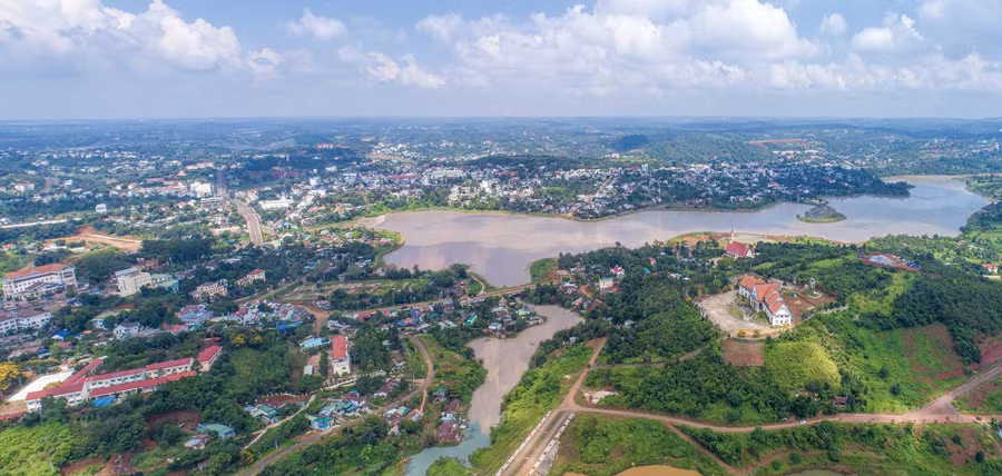 Nhiều địa phương đã có hàng loạt động thái mạnh tay, nhằm giải quyết dứt điểm tình trạng dự án treo, chậm tiến độ, tồn đọng kéo dài.
