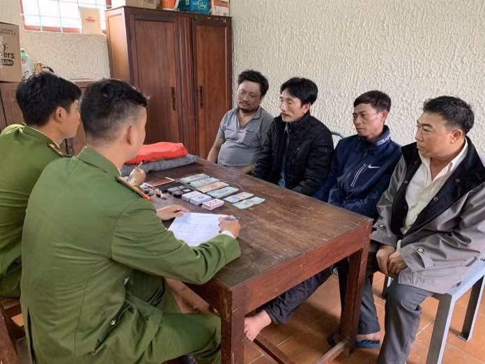Bí mật bên trong căn biệt thự khiến công an phải mật phục gần một năm mới phá án