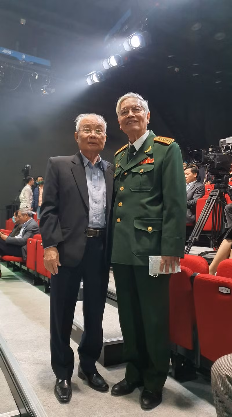 Nhạc sĩ Phạm Minh Tuấn (trái) và nhạc sĩ Doãn Nho. Ảnh: NVCC. Nhạc sĩ Phạm Minh Tuấn (trái) và nhạc sĩ Doãn Nho. Ảnh: NVCC.