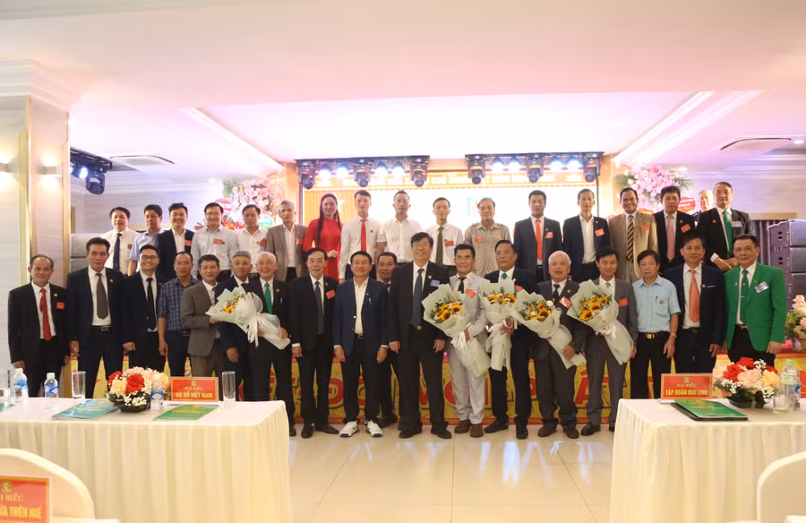 BCH Hội đồng Họ Hồ Hà Tĩnh nhiệm kỳ 2023-2028.
