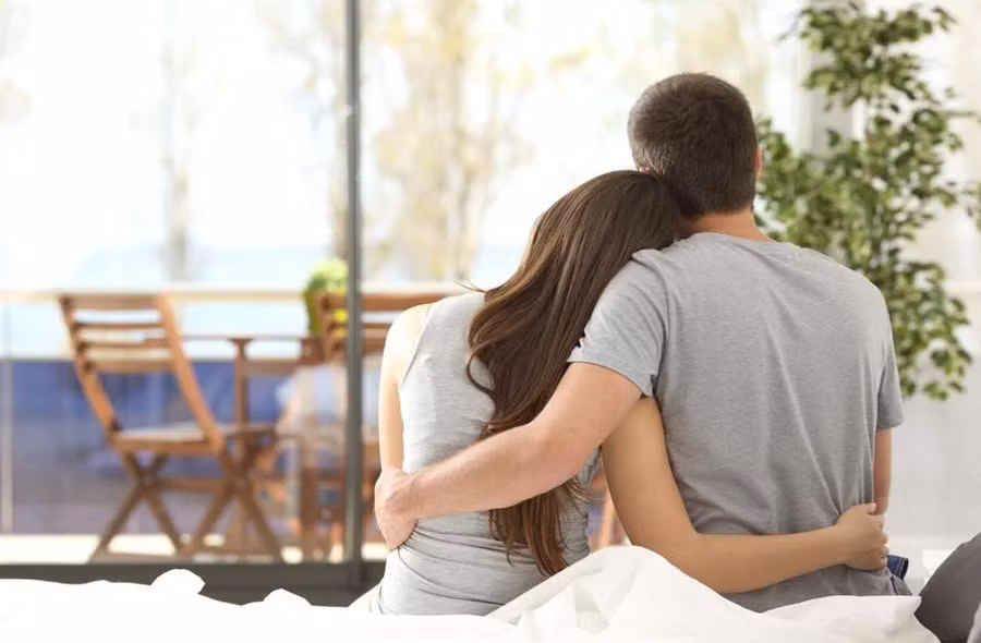 Làm "chuyện ấy" thường xuyên không gây hại cho thận
