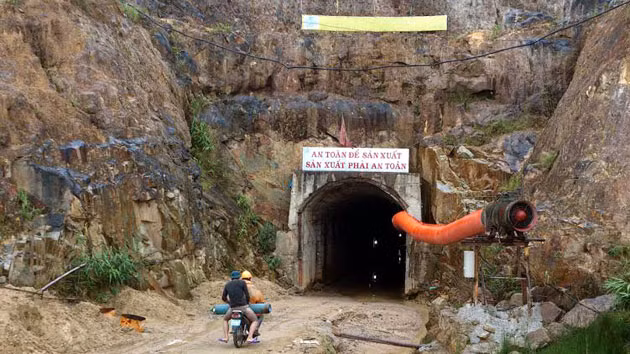 Sập hầm thủy điện, 12 người đang mắc kẹt ảnh 5