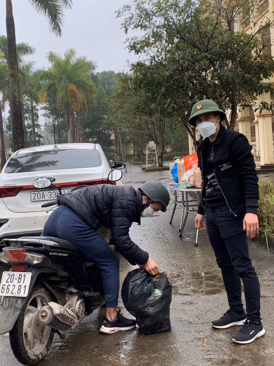 Nỗ lực đảm bảo an toàn y tế cho bữa ăn sinh viên ảnh 7