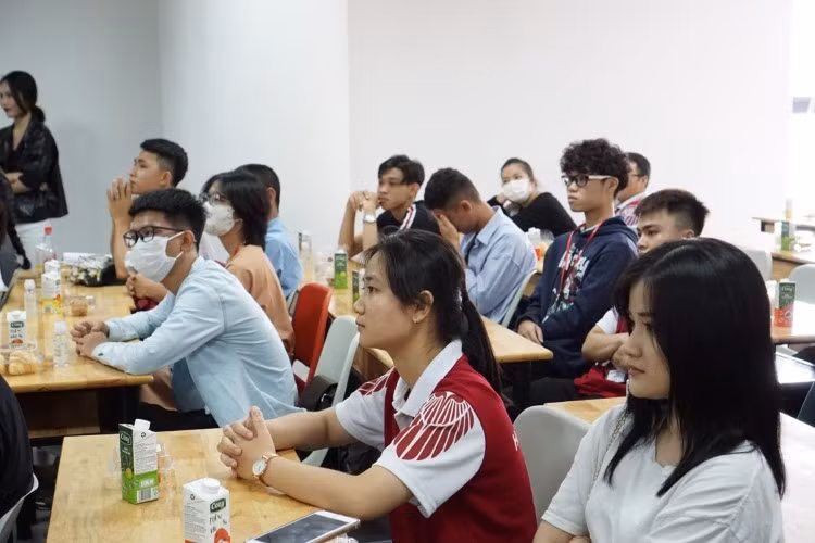 Sinh viên ngành ngôn ngữ Anh, Trường ĐH Quốc tế Hồng Bàng.