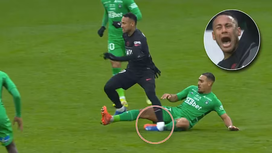 Neymar dính chấn thương kinh hoàng.
