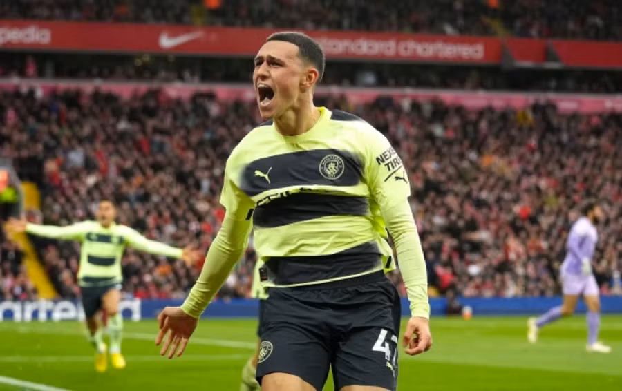 Phil Foden phản ứng khi bị tước bàn thắng ‘mở tỉ số’. Phil Foden phản ứng khi bị tước bàn thắng ‘mở tỉ số’.