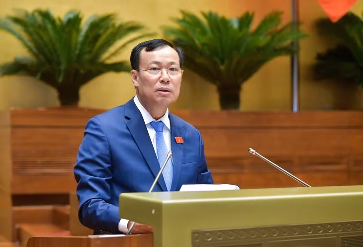 Chủ nhiệm Ủy ban Quốc phòng và An ninh Lê Tấn Tới.