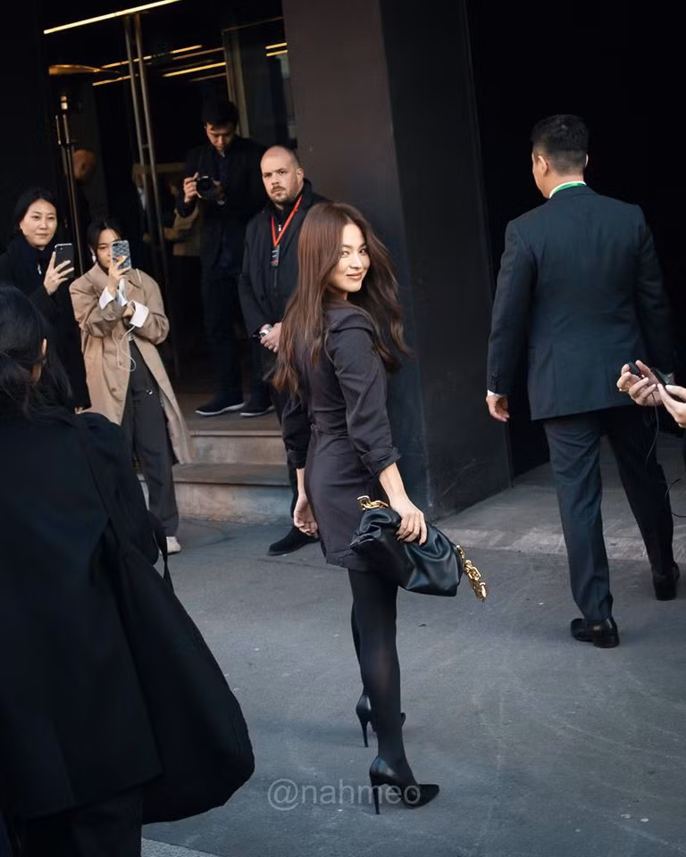song hye kyo dep ma mi voi phong cach khac la hau ly hon hinh 11