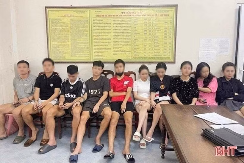 5 cầu thủ Hồng Lĩnh Hà Tĩnh bị khởi tố tội Tổ chức sử dụng trái phép chất ma tuý. Ảnh: Báo Hà Tĩnh