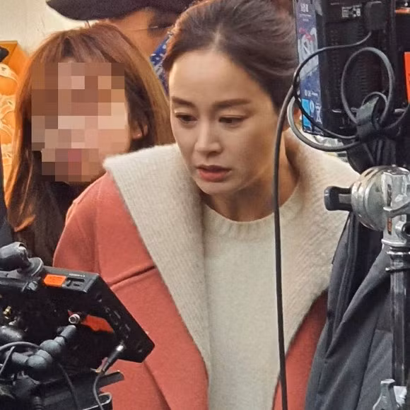kim tae hee, nhan sắc thật, sao hàn