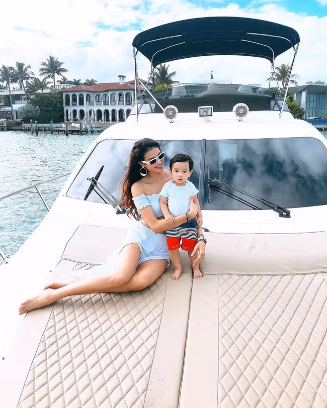 Hết khoe ông xã chiều chuộng, Phạm Hương còn khéo léo tiết lộ cuộc sống giàu sang như bà hoàng tại Mỹ nhờ chi tiết này - Ảnh 2.