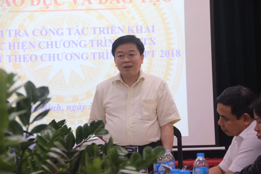 Ông Nguyễn Văn Chương, Phó Chủ tịch UBND tỉnh, phát biểu tại buổi làm việc Ông Nguyễn Văn Chương, Phó Chủ tịch UBND tỉnh, phát biểu tại buổi làm việc