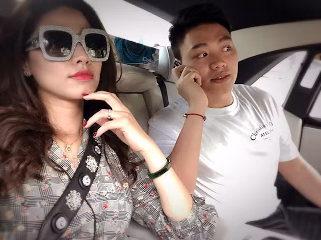 Dân tình xuýt xoa trước clip giới thiệu hầm xe toàn siêu xe của BTV Ngọc Trinh ảnh 8